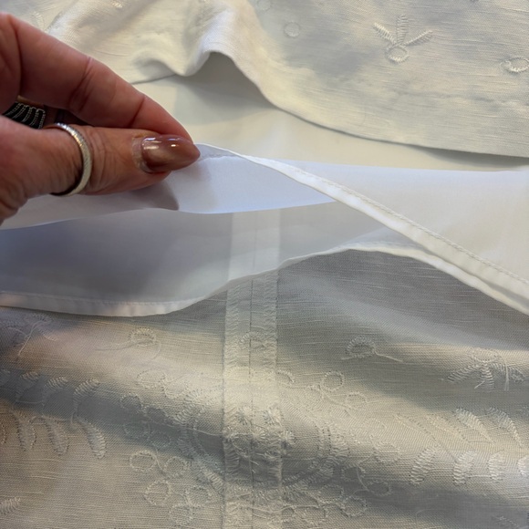 Gorgeous Embroidery Covington Cream A-Line Skirt. Size 8 - Picture 10 of 14